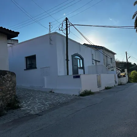 Girne Karmi De Yeni Esyali Muestakil Daireler Apartment Kannavia