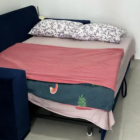 Lägenhet Girne Karmi De Yeni Esyali Muestakil Daireler Kannavia
