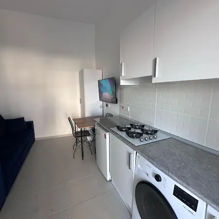 Girne Karmi De Yeni Esyali Muestakil Daireler * Kannavia
